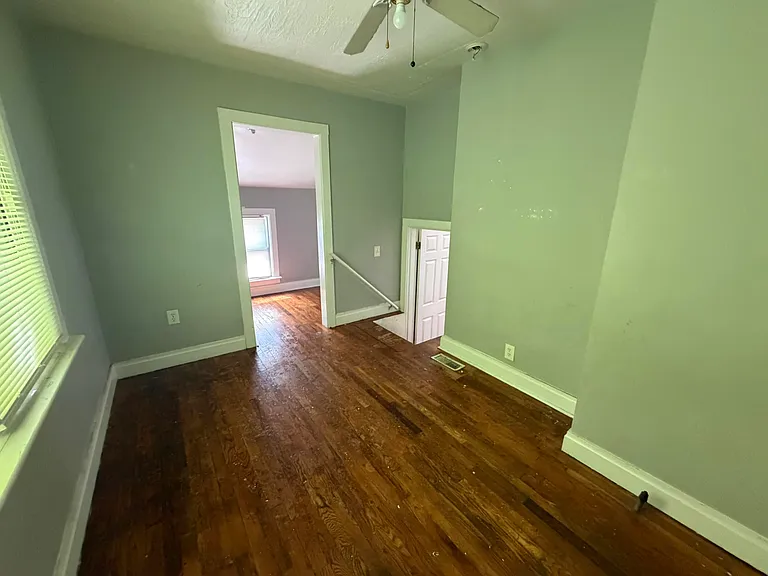135 Clyde St — Photo 14