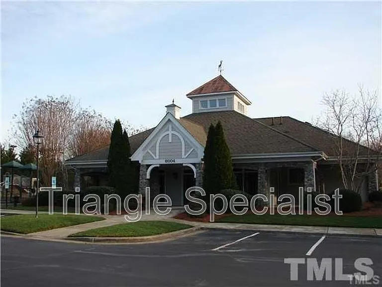 6121 Carlyle Dr — Photo 51