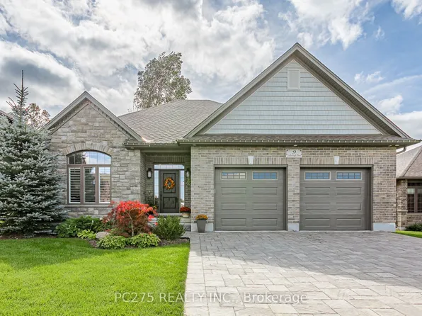 9 Foxborough Pl, Thames Centre, ON N0M 2P0