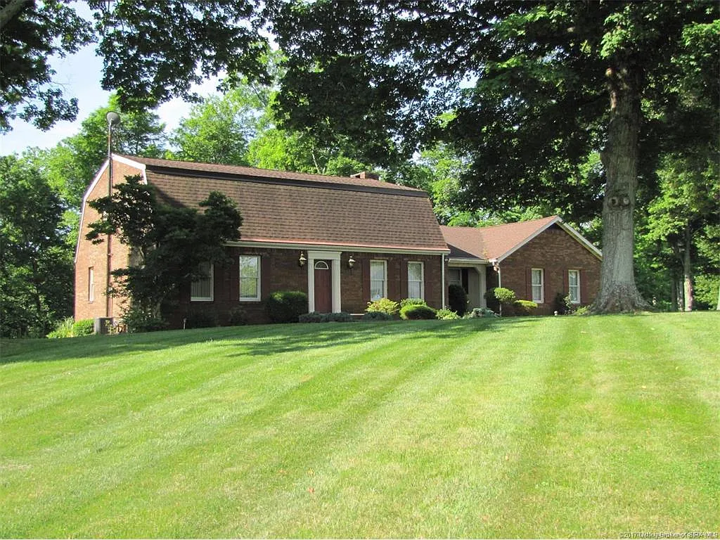 145 Indian Hills Dr NE photo 1