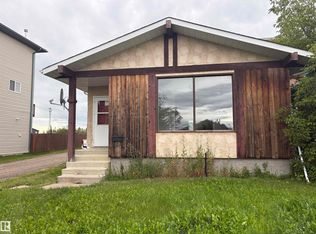 1017 13th St #B, Cold Lake, AB T9M1J9