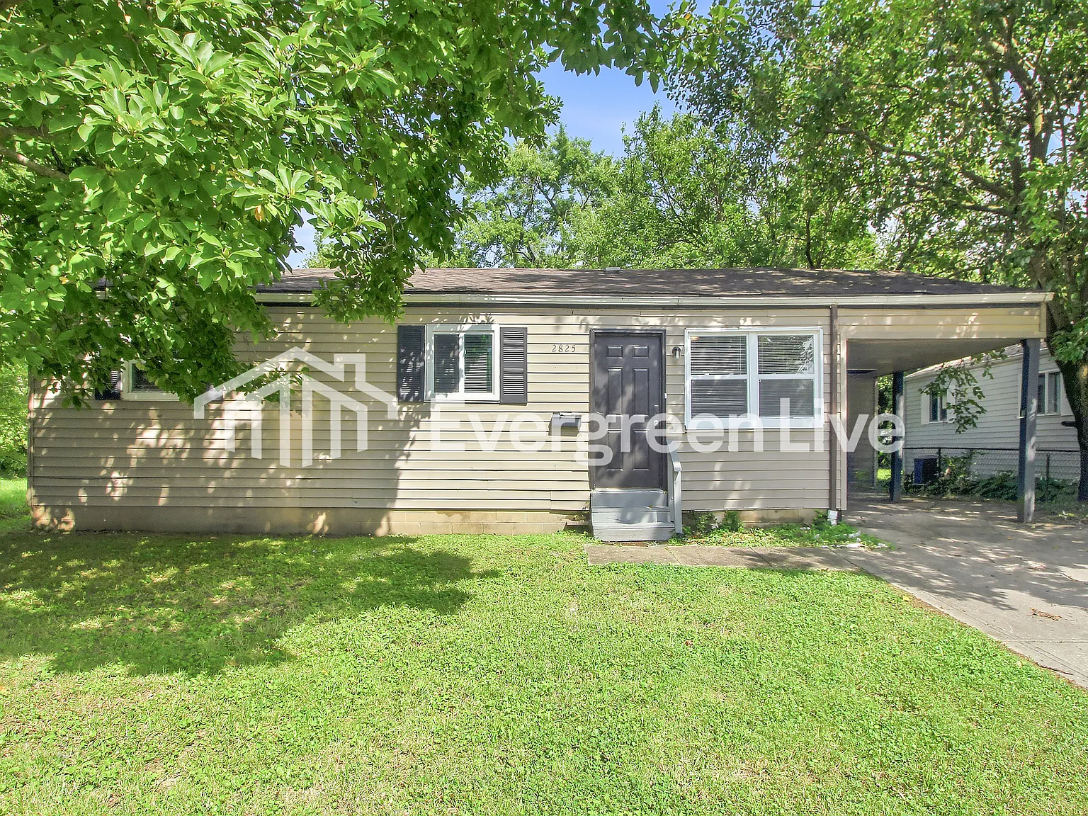 3 bed, 2.0 bath, 864 sqft, $1,295 — Photo 1