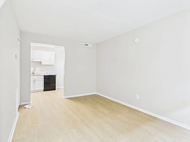 10 W 27th St — Photo 26