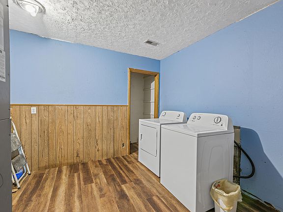 2nd image of 2206 Lincoln Ave