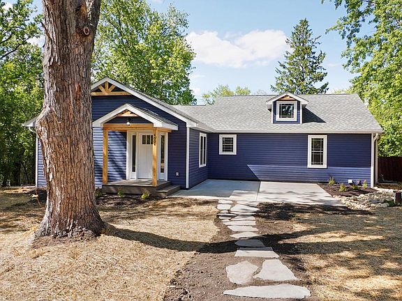 2nd image of 4004 Forest DRIVE