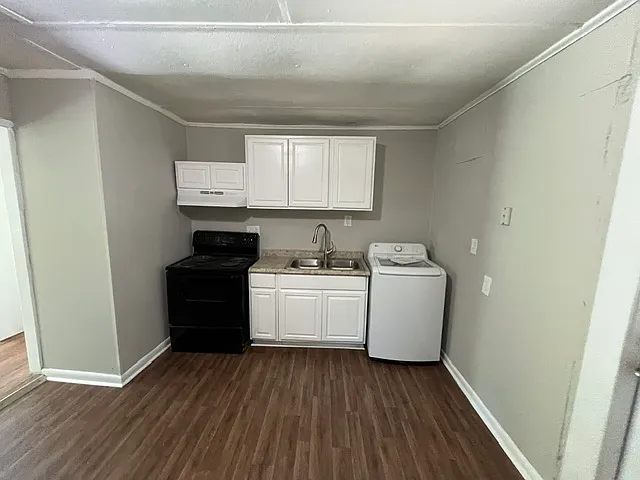 2844 Shamrock Ln — Photo 5