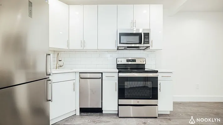 Rented by Nooklyn NYC LLC | media 2