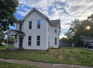 308 N C Ave, Washington, IA 52353