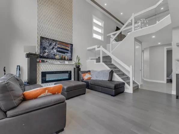 9 Lincoln Ct, Spruce Grove, AB T7X 0N5