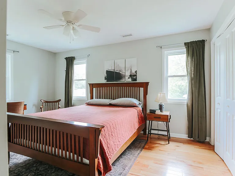 930 Saint Charles Ave — Photo 15
