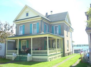 726 Riverside Dr, Clayton, NY 13624