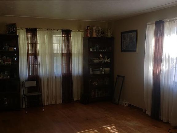 3rd image of 1245 W 24th St