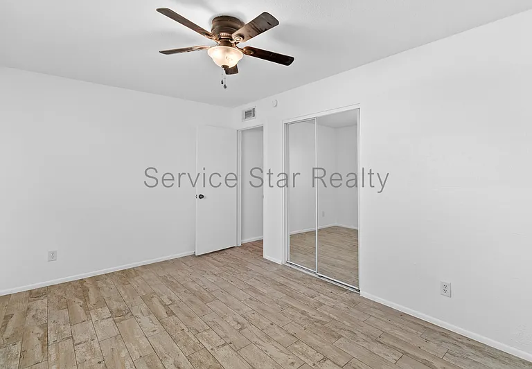923 E Wesleyan Dr — Photo 20