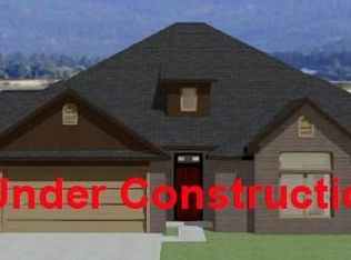 609 Valley Ln, Springdale, AR 72762