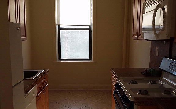 3rd image of 3601 Kings Hwy APT C2