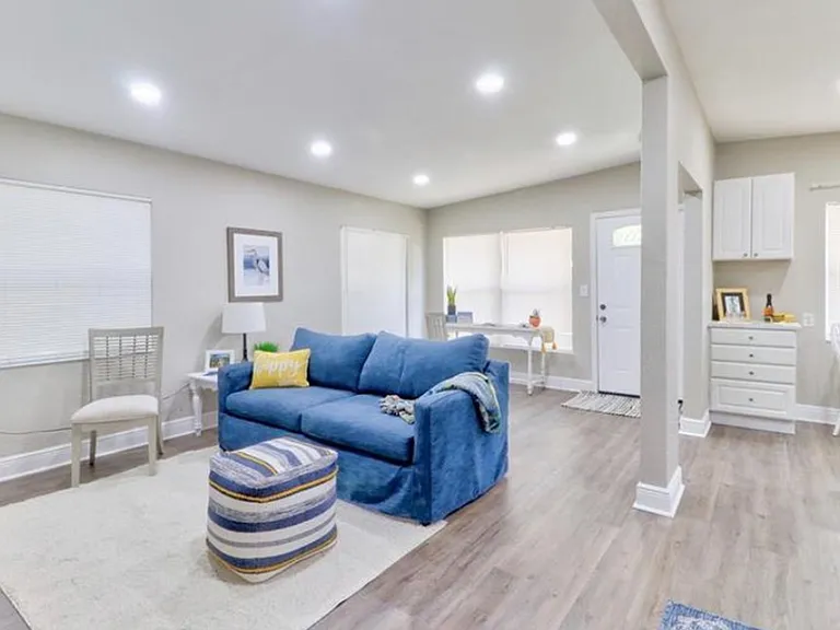 1369 Mary L Rd — Photo 1