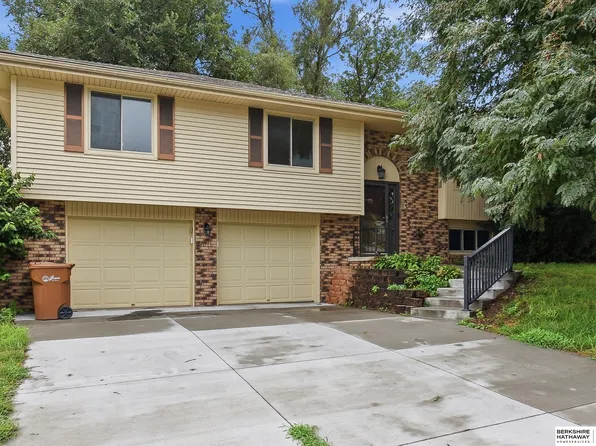 4611 Margo St, Omaha, NE 68157