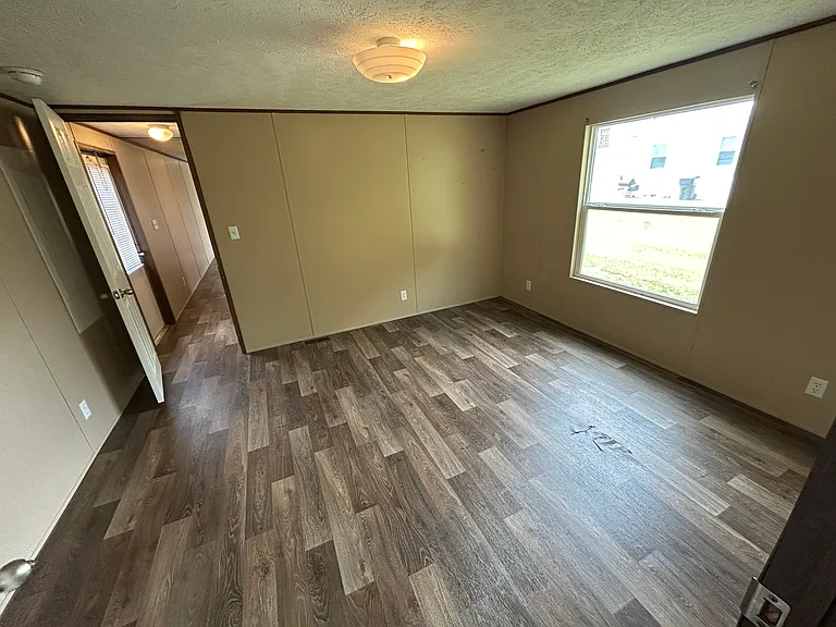 1521 Bunnys Dr — Photo 6