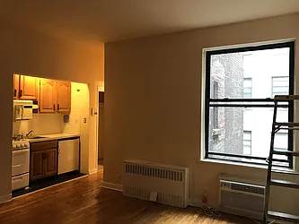 Rented by Salon Realty Corp