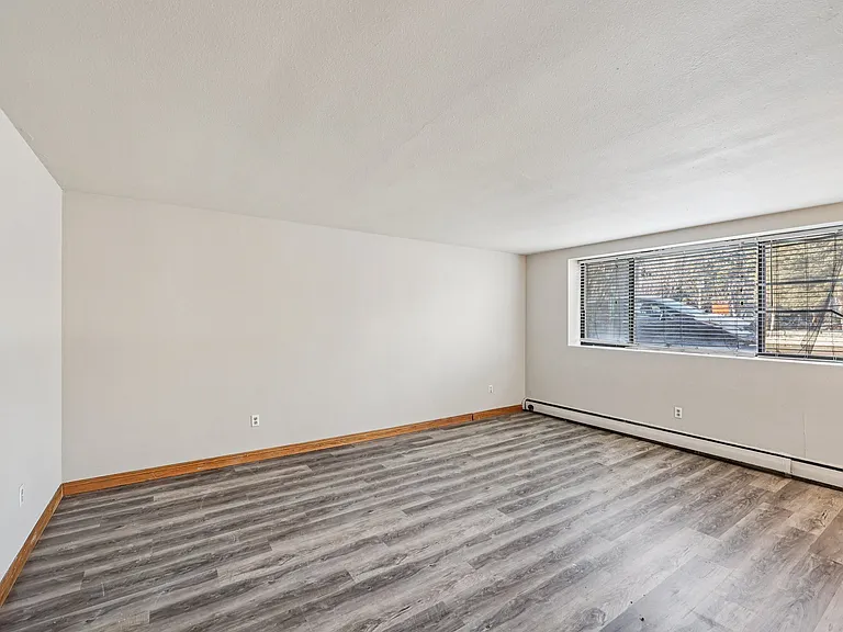 214 Place Apartments — Photo 12