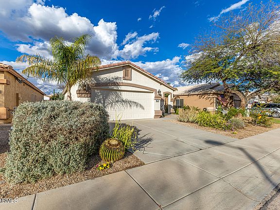 2nd image of 286 E Cheyenne Rd