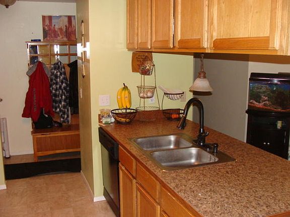 4th image of 2101 N Cabinet St