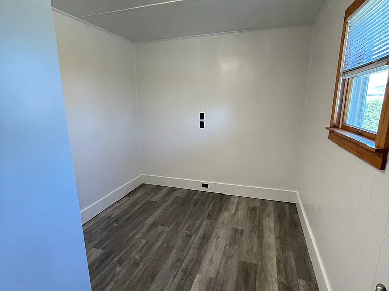 231 E State St #2 — Photo 12