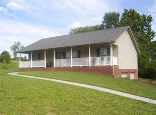 2520 Park Place Dr, Morristown, TN 37814