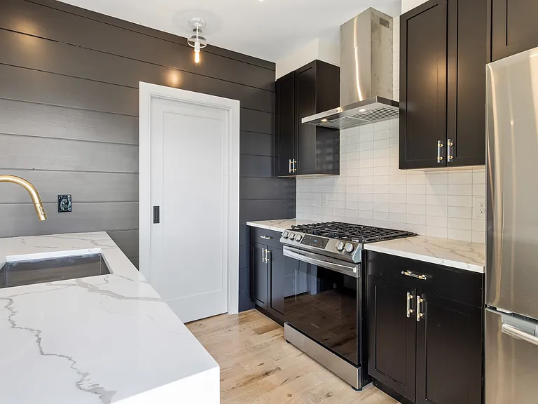277 Webster St #3 — Photo 7