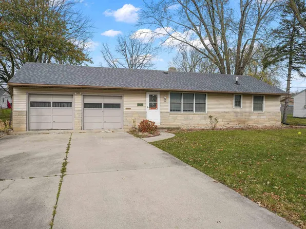 3317 E Maple Grove Ave, Fort Wayne, IN 46806