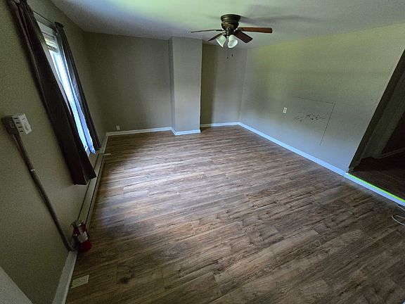 2nd image of 5666 Germantown Rd