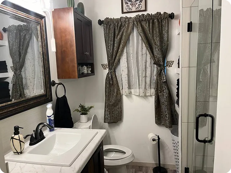 Westfield Blvd — Photo 10