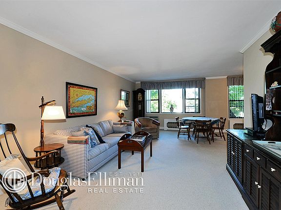 4th image of 5 Birchwood Ct APT 3C