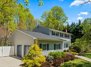 24 Henry St, East Brunswick, NJ 08816