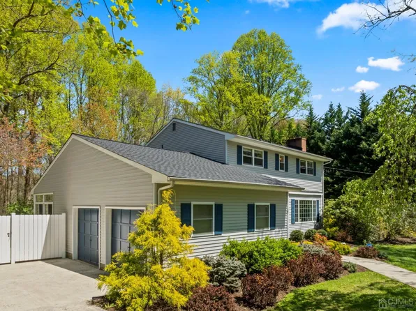 24 Henry St, East Brunswick, NJ 08816