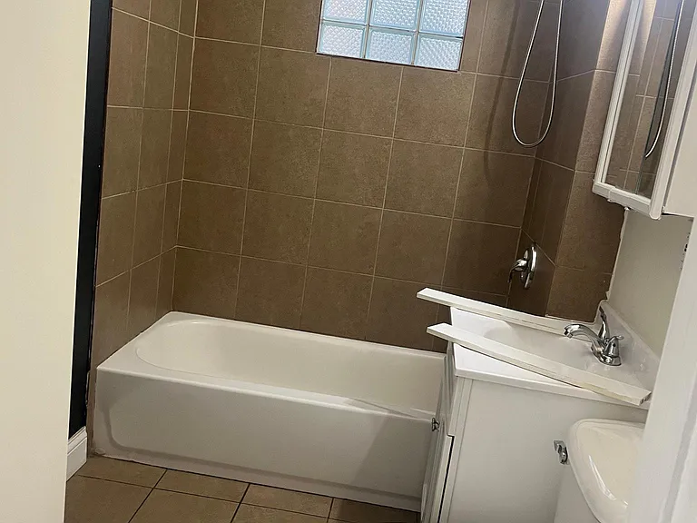 10620 S Avenue H #1 — Photo 6