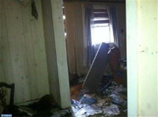 250 Hillside Ln, Clementon, NJ 08021