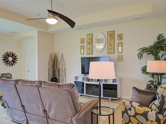 4th image of 235 Destiny Cir