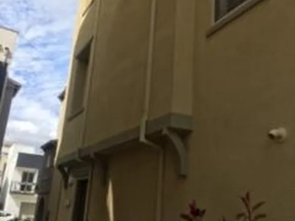 441 Lug Ln, Sacramento, CA 95818