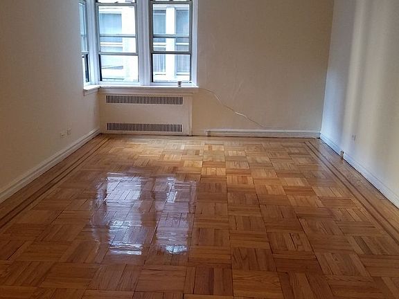 4th image of 4115 45th St APT 4B