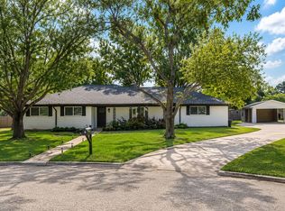 112 Royal Ln, Commerce, TX 75428