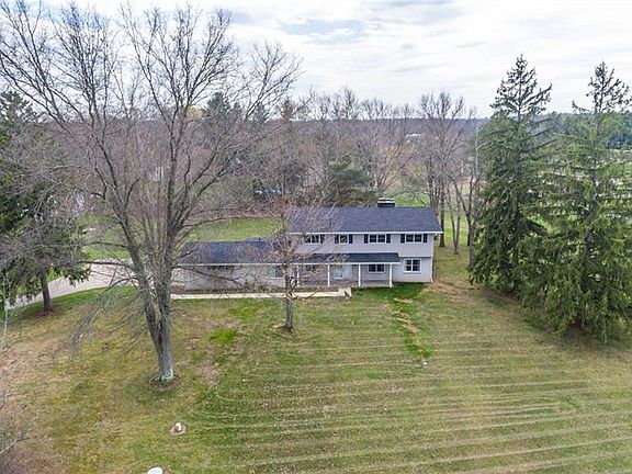 2nd image of 3020 N Martadale Dr