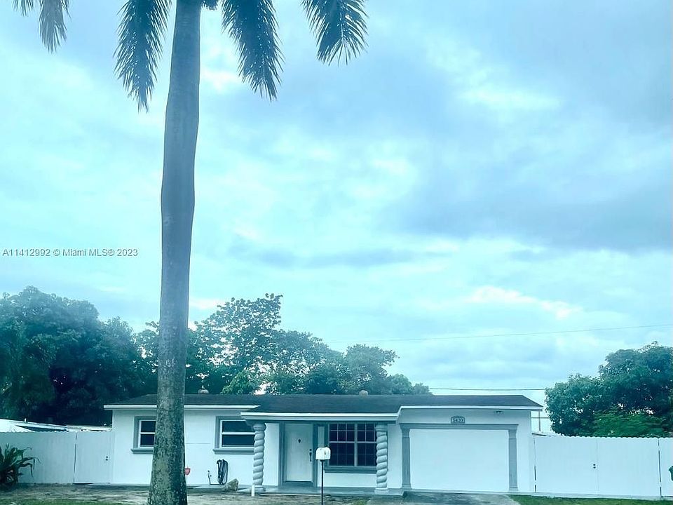 1st image of 5420 NW 173rd Dr