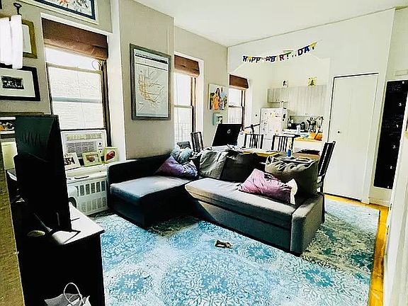 5th image of 305 E 95th St APT 6G