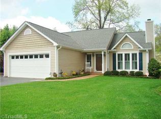 9052 Jefferson Woods Dr, Rural Hall, NC 27045