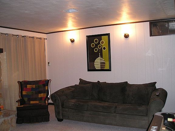 3rd image of 232 Laurel Dr