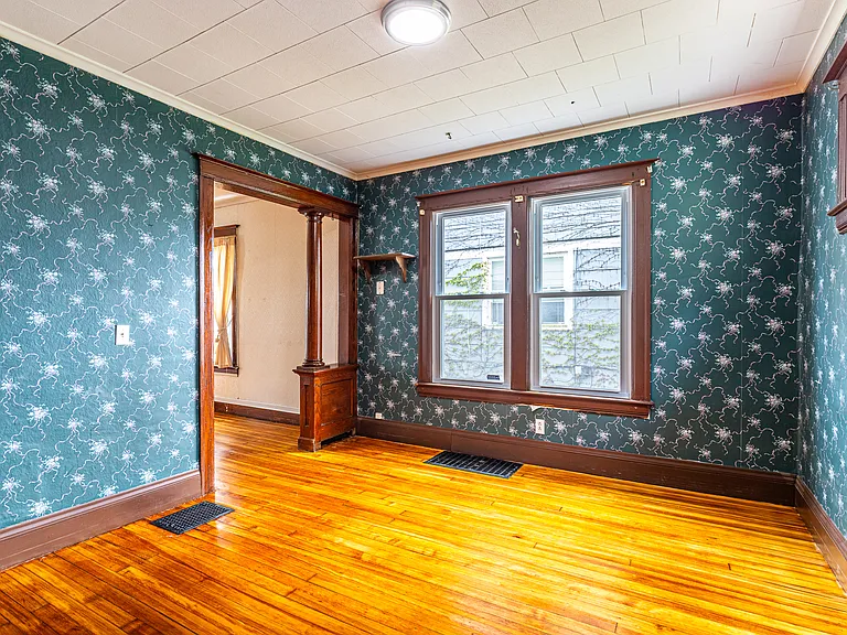 111 Bidwell Ter — Photo 10