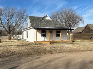 339 S Briarwood St, Norwich, KS 67118