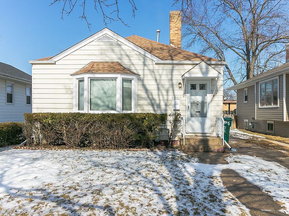 1st image of 1002 Woodlawn Ave