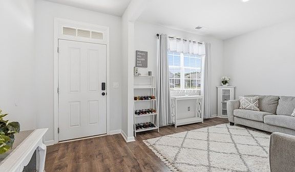 2nd image of 437 Lauren Ln